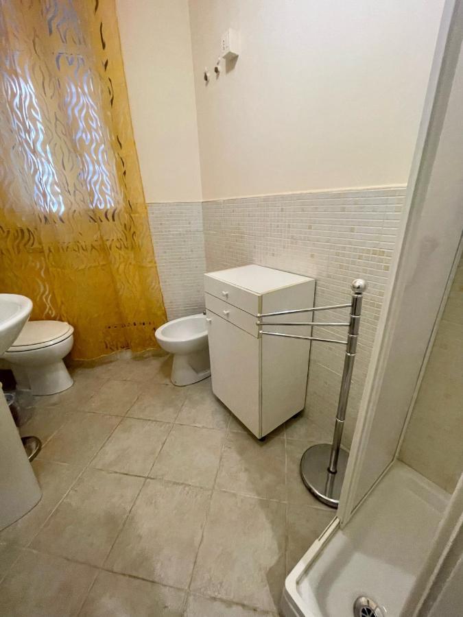 Apartament Dimora Di Maury A Due Passi Dai Trasporti E Da Ballaro パレルモ エクステリア 写真