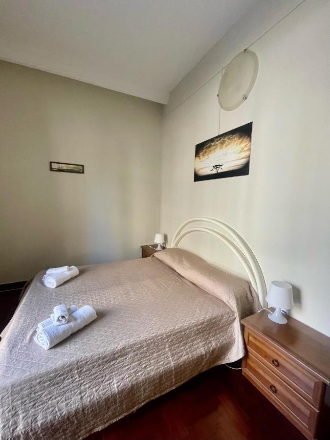 Apartament Dimora Di Maury A Due Passi Dai Trasporti E Da Ballaro パレルモ エクステリア 写真