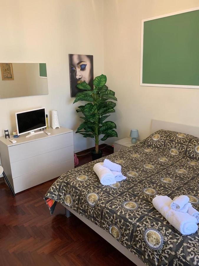 Apartament Dimora Di Maury A Due Passi Dai Trasporti E Da Ballaro パレルモ エクステリア 写真