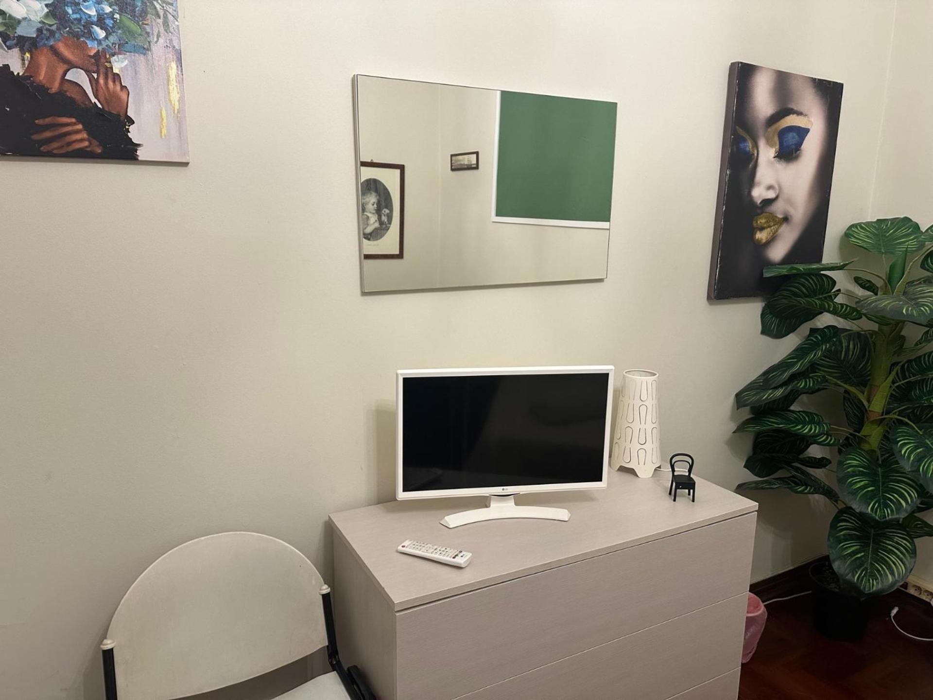 Apartament Dimora Di Maury A Due Passi Dai Trasporti E Da Ballaro パレルモ エクステリア 写真